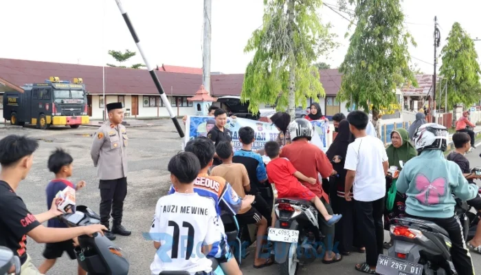 Ramadan Berkah, Polres Barsel Hadirkan Takjil Gratis untuk Masyarakat Buntok